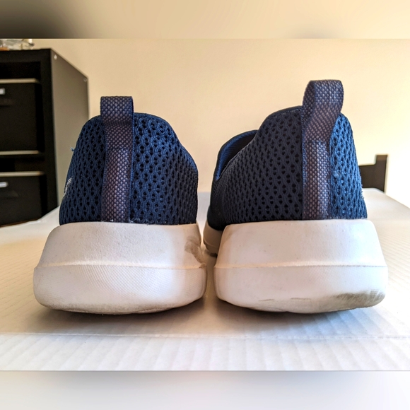 Women's Skechers GOGA Max GEN 5 - Picture 3 of 6